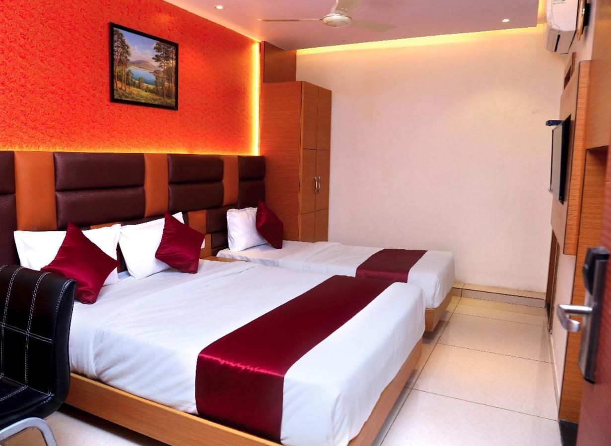 Hotel Hindustan Residency ธาเน ภายนอก รูปภาพ